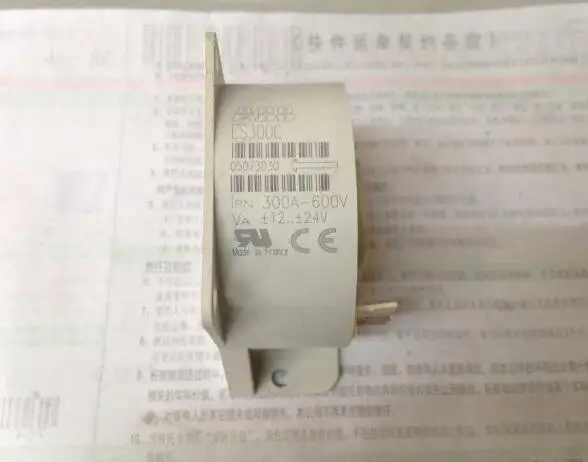 NEW ES100C 24V ABB sensor IPN: 100A-600V VA: plus or minus 12.+ 24 V+20 V