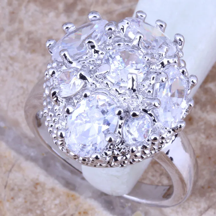 Magnificent White CZ Silver Plated  Women's Jewelry Ring Size 6 / 7 / 8 / 9 R0563