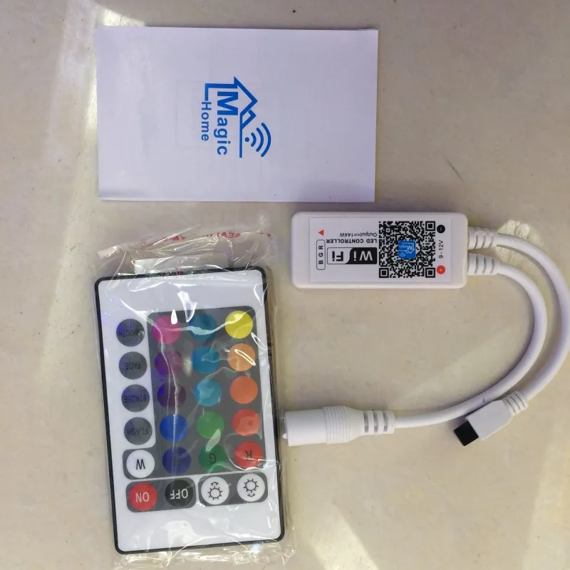 

Мини Wifi LED RGB / RGBW контроллер DC9-12V с 24-клавишным ИК-пультом дистанционного управления для 5050 RGB / RGBW Светодиодная лента светильник Бесплатная доставка