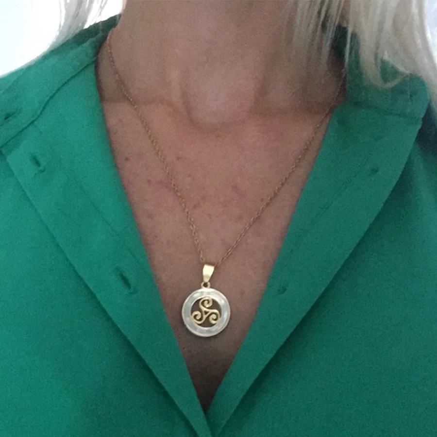 HOBBORN Women Men Teen Wolf Pendant Necklace Stainless Steel Shell Triskele Triskelion Allison Argent Choker Cosplay Necklaces