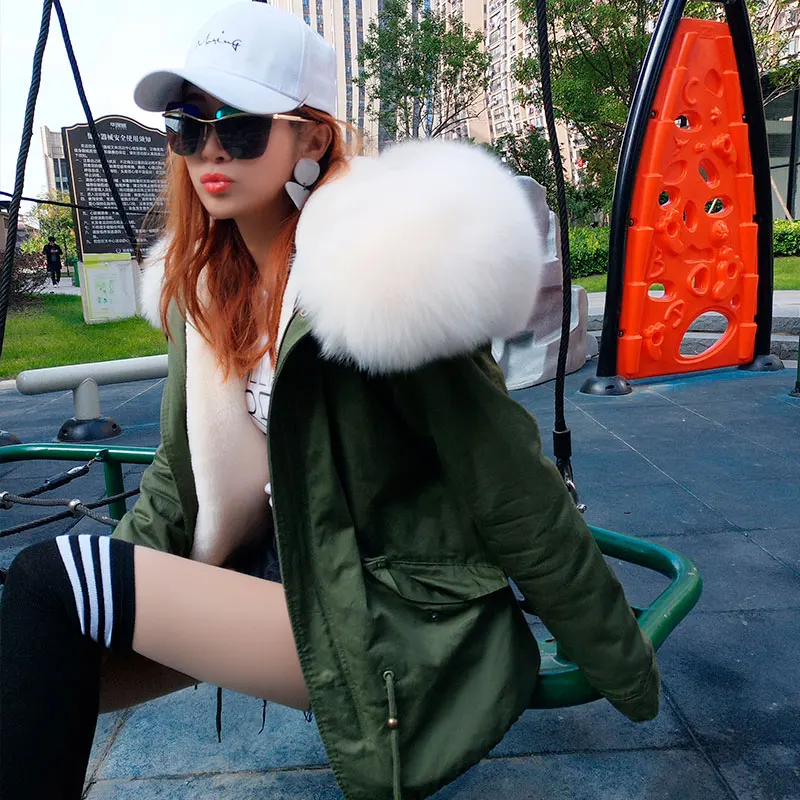 2022 new Short paragraph large fox fur collar casual the Thick warm Faux fur Liner loose version of cotton jacket women