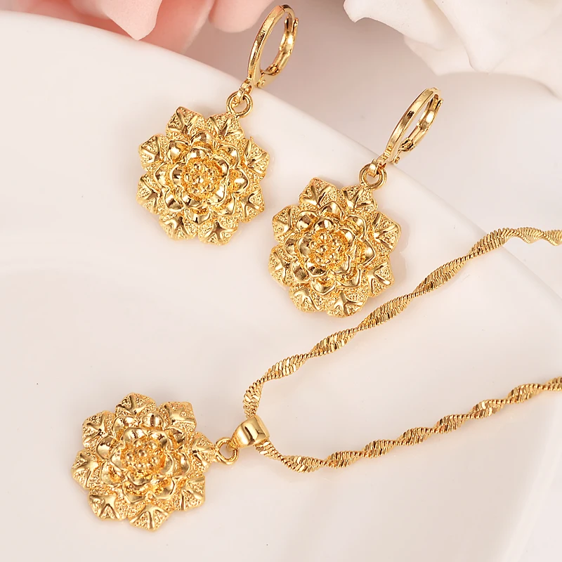 Classical Gold Color Snow Flower jewelry Set Pendant Chain Earrings Festival Bijoux Jewelry Gifts Charm