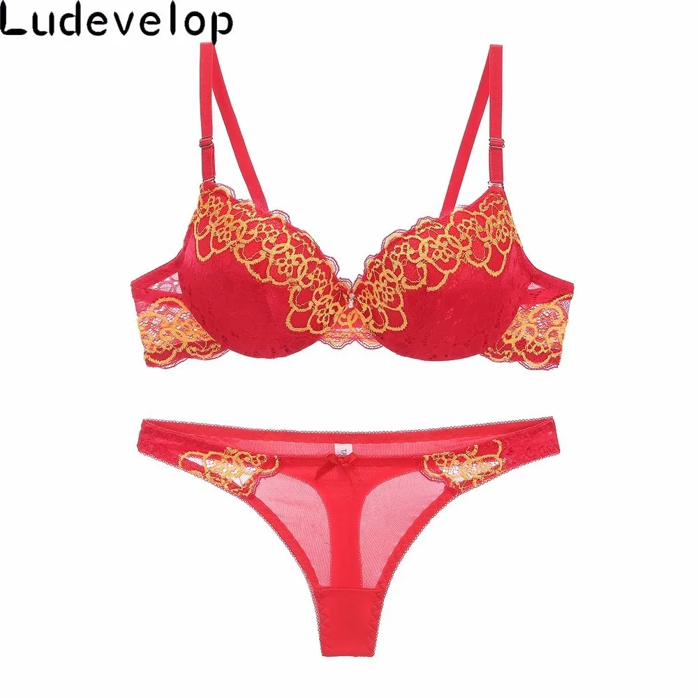 New Sexy Brassiere lady push up bra set Lace embroidery bralette Underwear Panty Set Intimates Black Red Women Bra Thong Set