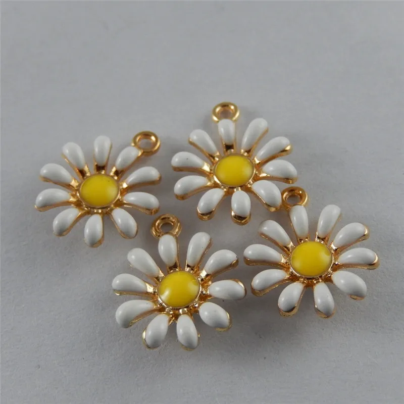 10 Pcs Alloy White Enamel Sun Flower Pendant Charms Handmade Keychain Bracelet Findings 16*13*3mm Jewelry Accessory