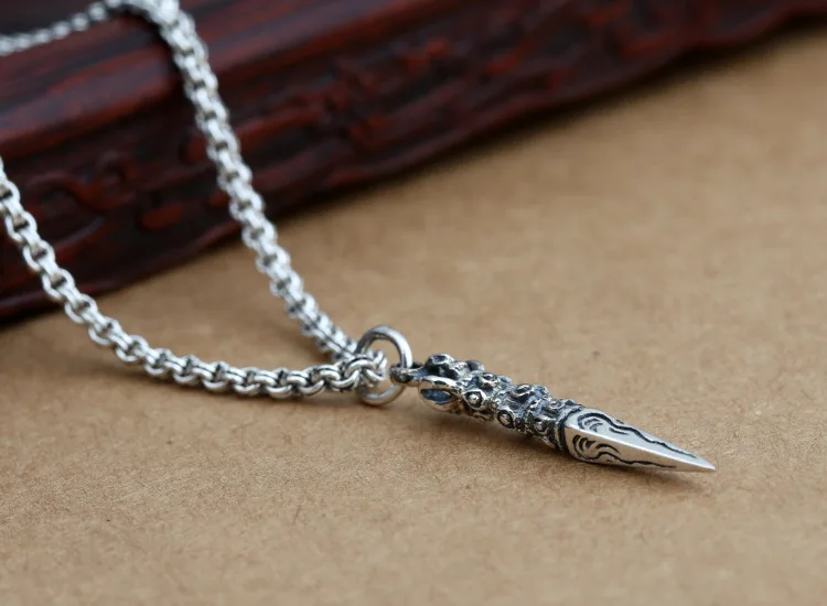 100% 925 Silver Tibetan Dorje Amulet Small Buddhist Vajra Dorje Charm Good Luck Pendant