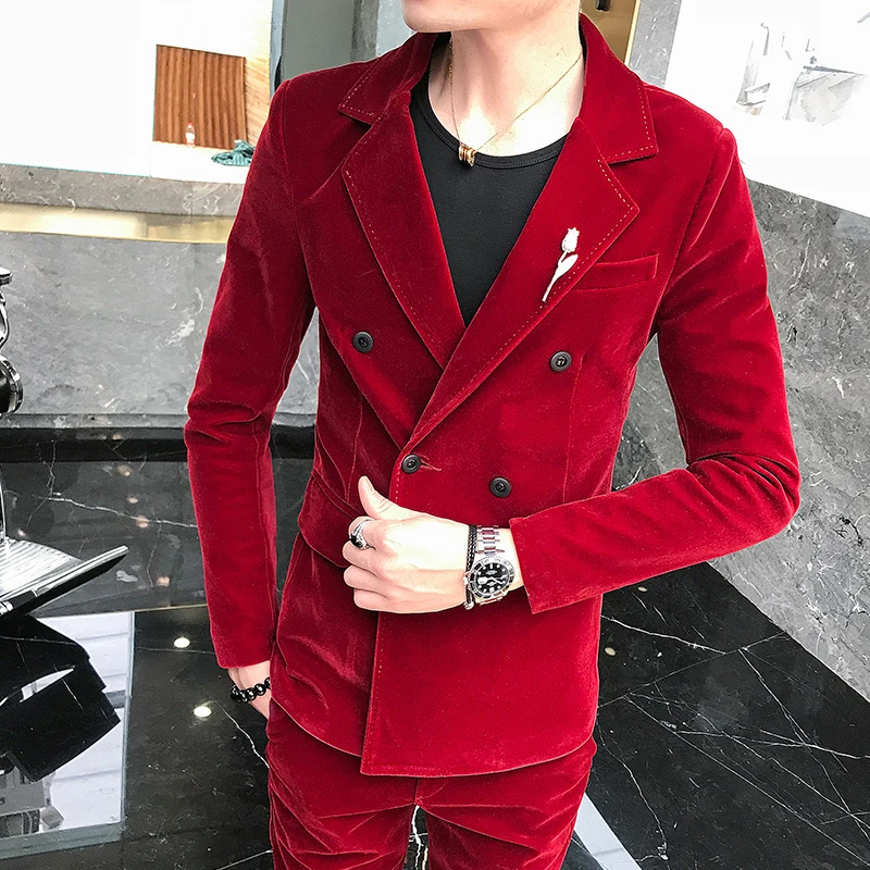 

2019 Double Breasted Suits Mens Red Tuxedo Black Velvet Suits Mens with Pants Mens Designer Suits for Party Dj Nightclub Singer