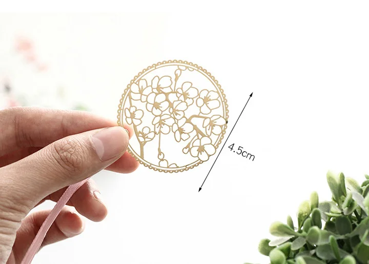 Sakura serie Gold Metal Bookmark Paper clip for book gifts Creative Products Stationery