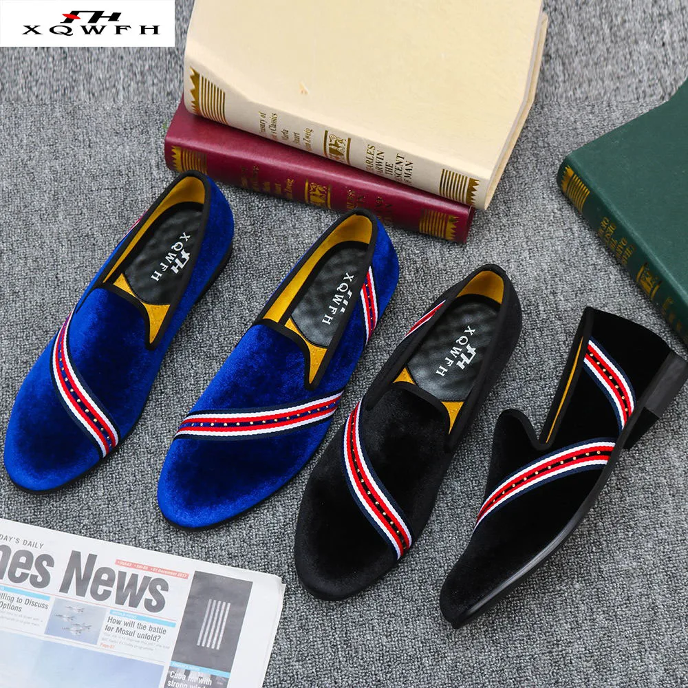 

XQWFH благородные мужские винтажные бархатные лоферы мужские бальные тапочки для курения ручной работы без шнуровки на плоской подошве кроссовки итальянская повседневная обувь