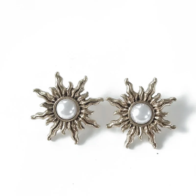 Elegant Pearl Fashion New Stud Earring Spike Vintage Jewelry For Piercing Ear