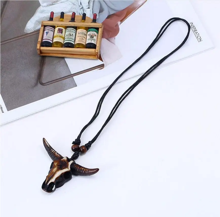 Vintage Ethnic Biker Bull Skull Goat Head Necklace Male Pendant Necklaces Cow Pagan Pendant Retro Leather Resin Neclace Men