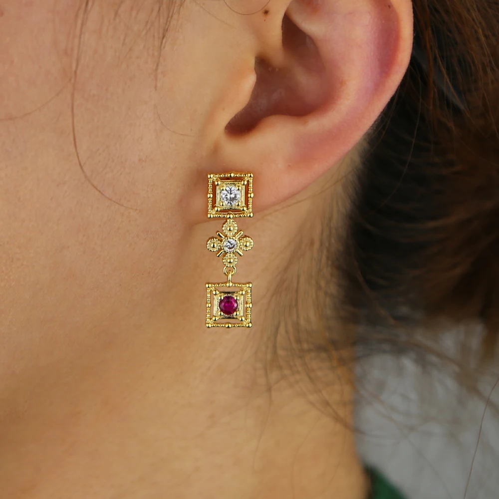European Ethnic Women Earrings Vintage geometric Drop Dangle Earrings Classic Hollow Lantern Tassel Palace design