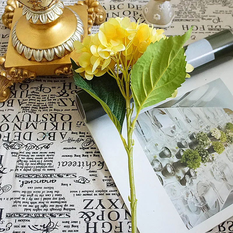 Künstliche Blumen Günstige Seidenhortensien Brautstrauß Hochzeit Heim Neujahrsdekoration Zubehör für Vasen-Pflanzen-Arrangements – Detail 1
