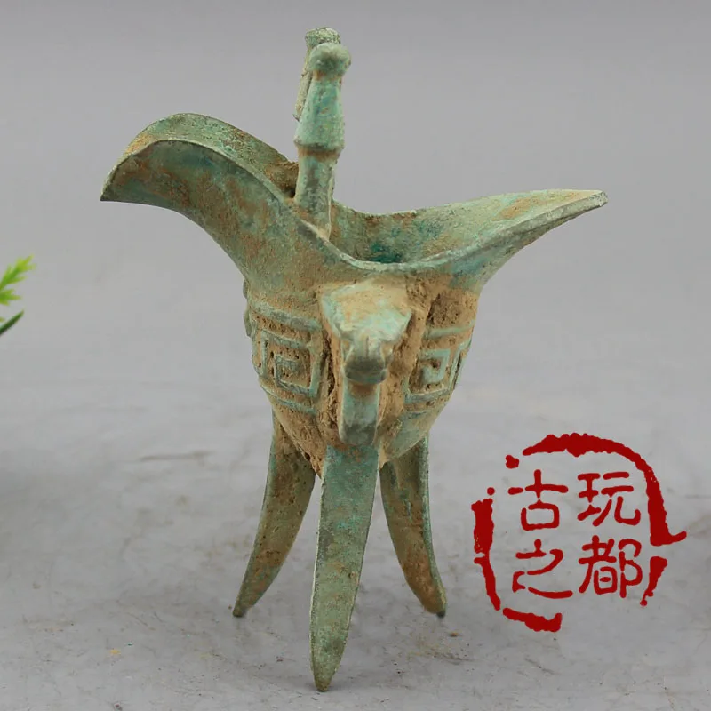 

Vintage Antique Bronze Wine Cup Ornament Imperial Decoration Collective Gift
