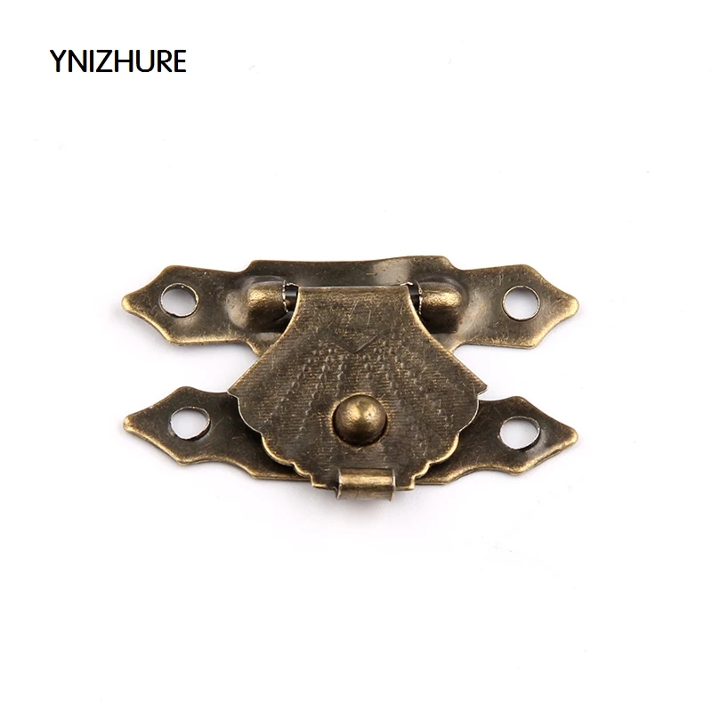 50pcs 30*18mm wooden flower box clasp buckle generic modern metal hasp and staple Small wooden casket buckle triangular