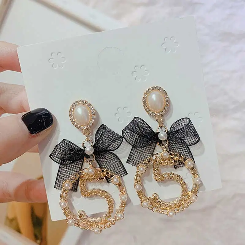 Fragrance Big Letter Drop Dangle Tassel Earring Temperament Women 5 Digital Baroque Pearl Butterfly Pendant cc Earrings