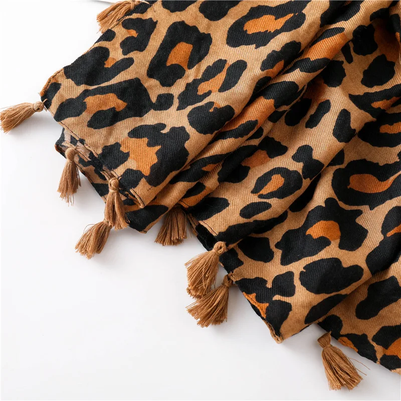 2025 herbst Winter Leopard Dot Quaste Viskose Schal Schal Frauen Drucken Halstuch Snood Luxus Marke Foulards Moslemisches Hijab Sjaal – Detail 22