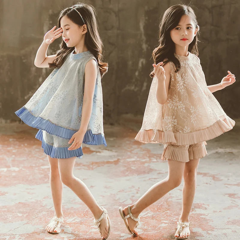 

European Style Girls Summer Lace Embroidered Vest Suit Children Cute Ruffled Clothes Set Kids Sleeveless Tops +Shorts 2 Pcs X429