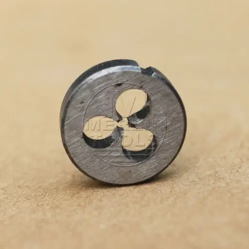 2.6 مللي متر x .45 متري اليد اليمنى يموت M2.6 x 0.45 مللي متر الملعب