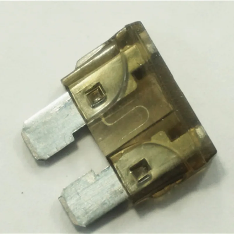 100 Pcs/Lot  2A / 32V Car Vehicle Auto Medium Blade ATO Fuse, 2 Amp.