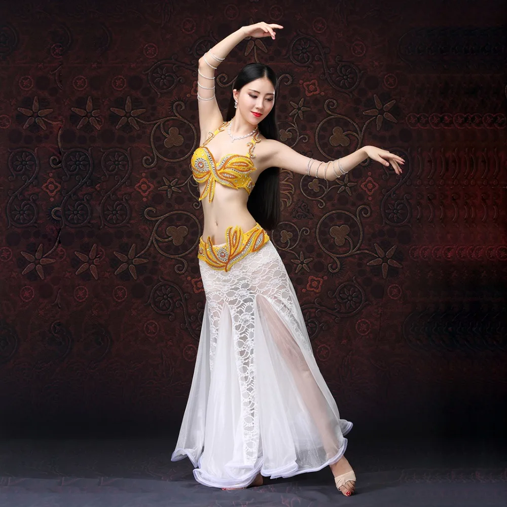 Stage Performance 2018 Belly Dancing Clothes Oriental Dance Outfits Sexy Lace Belly Dance Beaded Costume Set Bra Belt Skirts