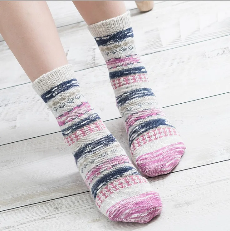 

2 Pairs/Lot Winter Chinese Nation Wind Heap Woman Socks Thick Cotton Meias Female Harajuku Double Knitting Short Boots Socks