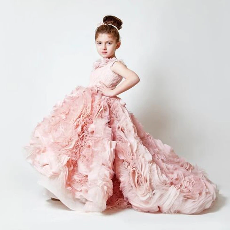 

Hot Grace Flower Girl Dresses Blue Pink Champagne Luxury Sleeveless Expansion Ruffles Flowers Little Girls Pageant Tulle Gowns