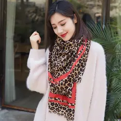 2024 Hot selling animal leopard printing cotton women winter autumn scarf shawls border wraps hijab foulard bandana LL181070