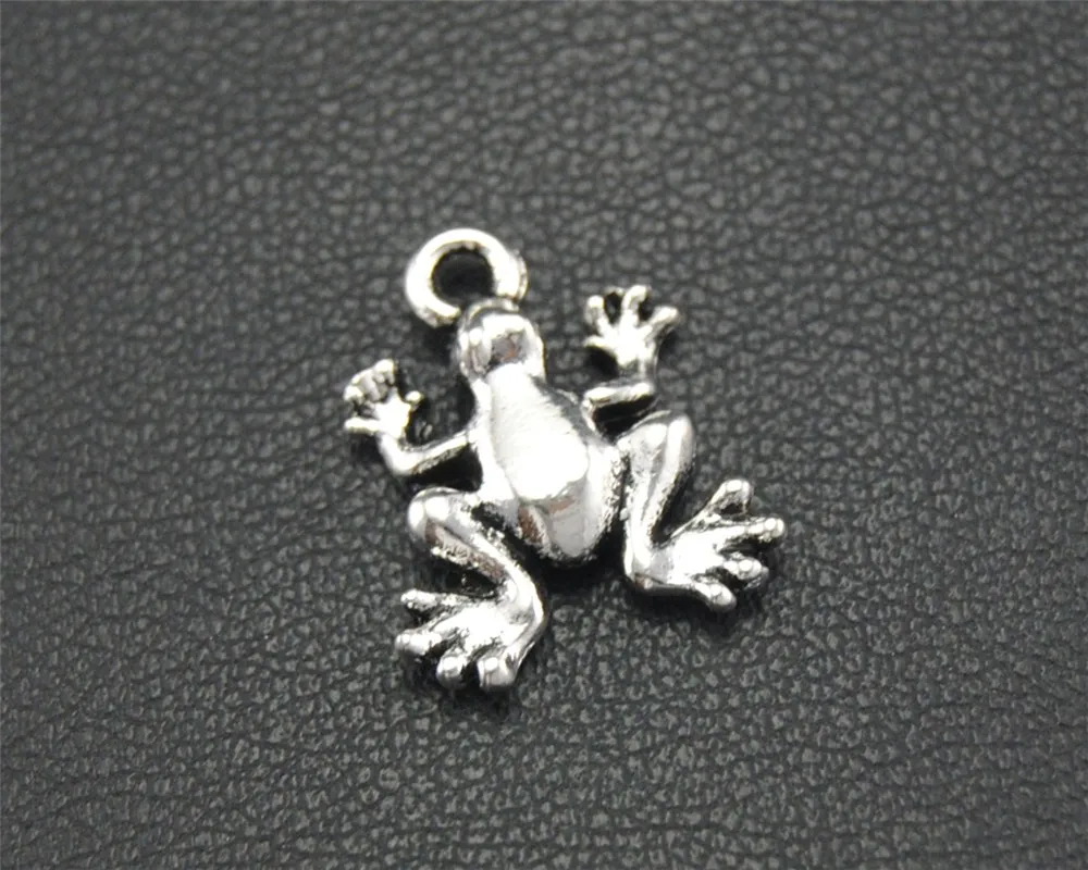 30pcs  Silver Color frog Charm Pendant DIY Necklace Bracelet Bangle Findings 11x15mm A1734