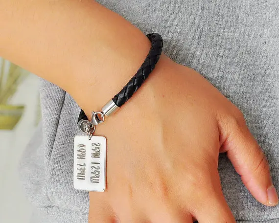 

Fashion Personalized Coordinate Leather Bracelet Engraved Latitude Longitude Silver Tag Charm Custom Couple Jewelry