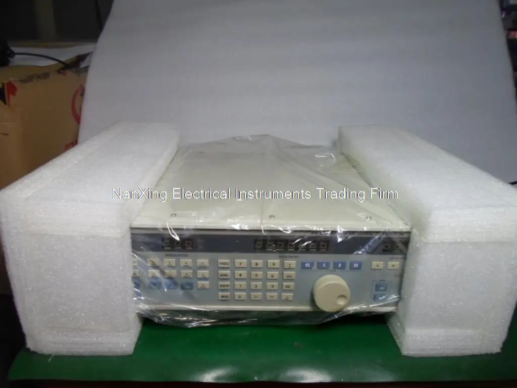 TRONSON SG-1501B FM สเตอริโอมาตรฐานสัญญาณโปรแกรม100 KHZ ถึง150 MHZ FM 126 DB Step อินพุต