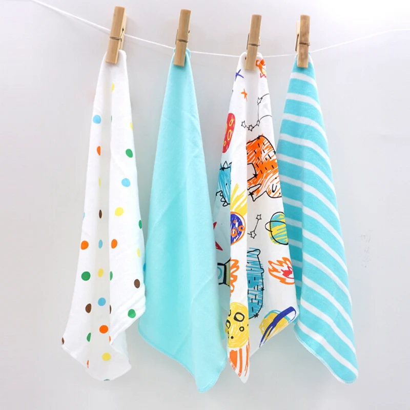 

Free Shipping Baby Small Square / Feeding Napkin Soft Cotton Cloth Blue Hand-Painted Pattern 4 Pieces Installed Size 28 * 28cm