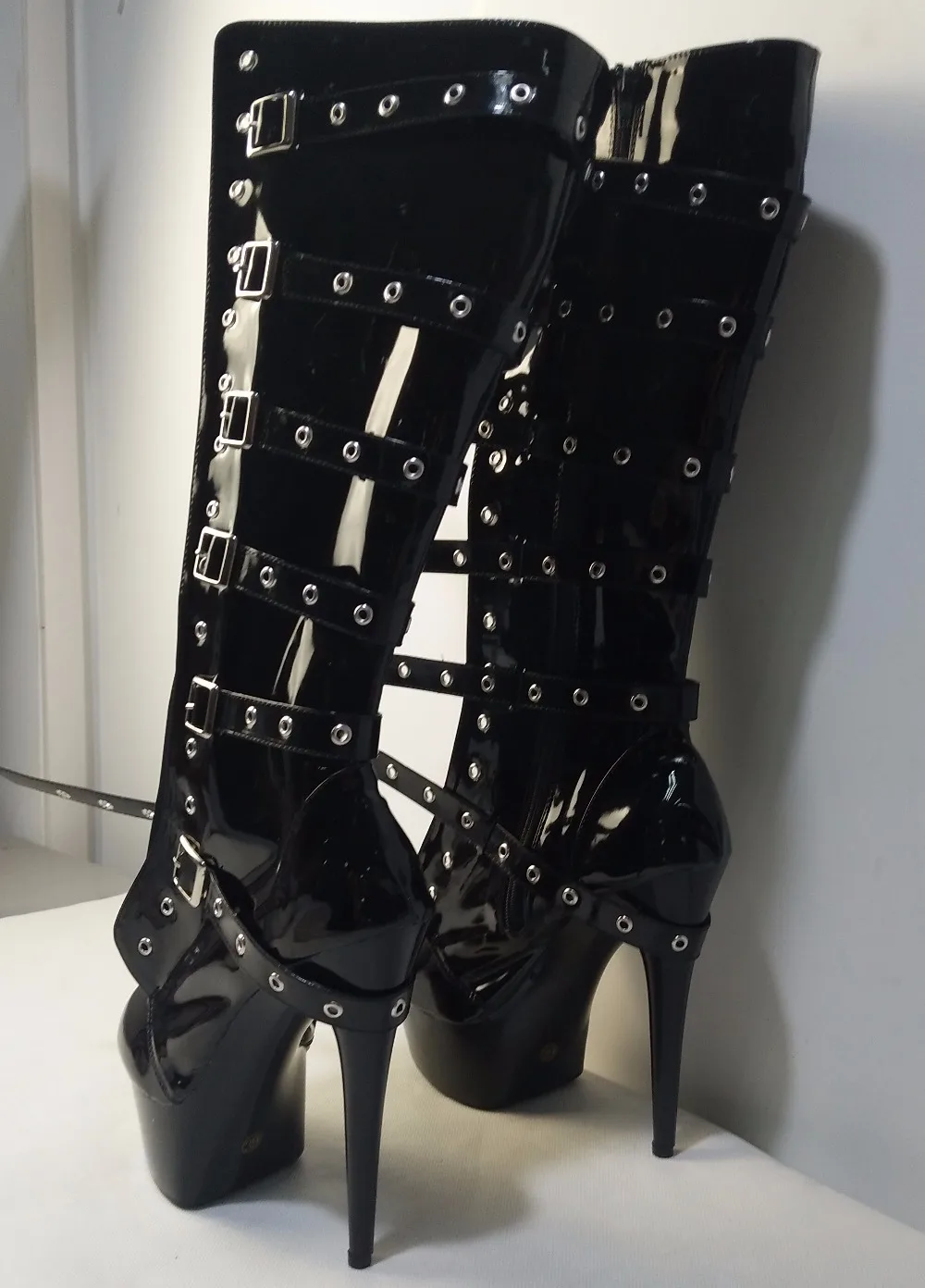 

15cm high size sexy silver black paint high boots, PU material round head high heels, riveted buckle decoration sexy new boots