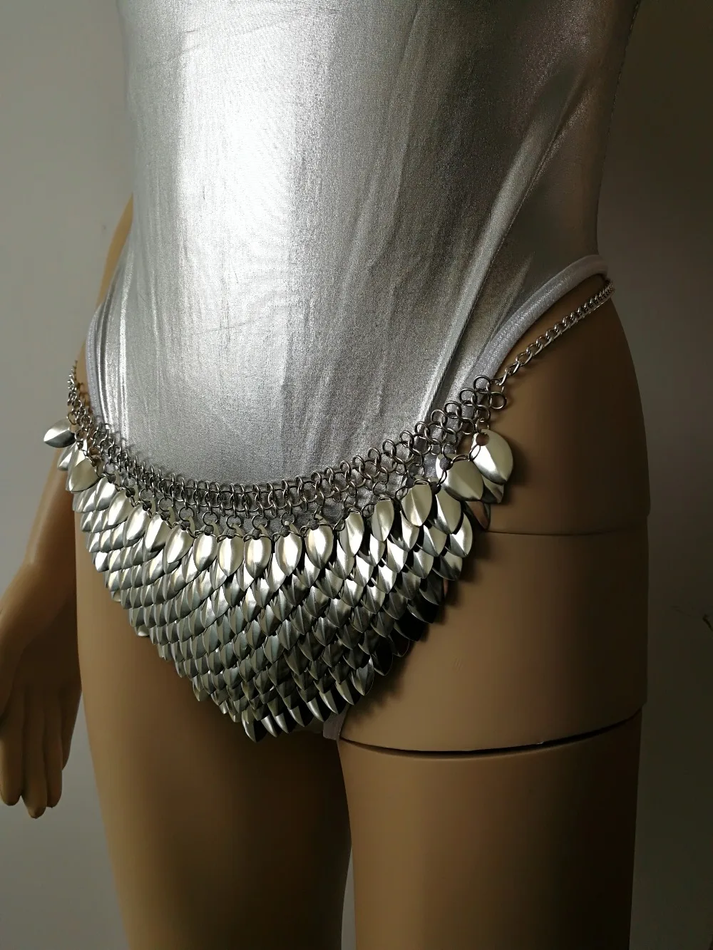 New Fashion Style B754 Silver Scalemail Mermaid Fish Scales Loin Cloth Skirt Chainmail Belly Chains Jewelry Layers Waist Chains