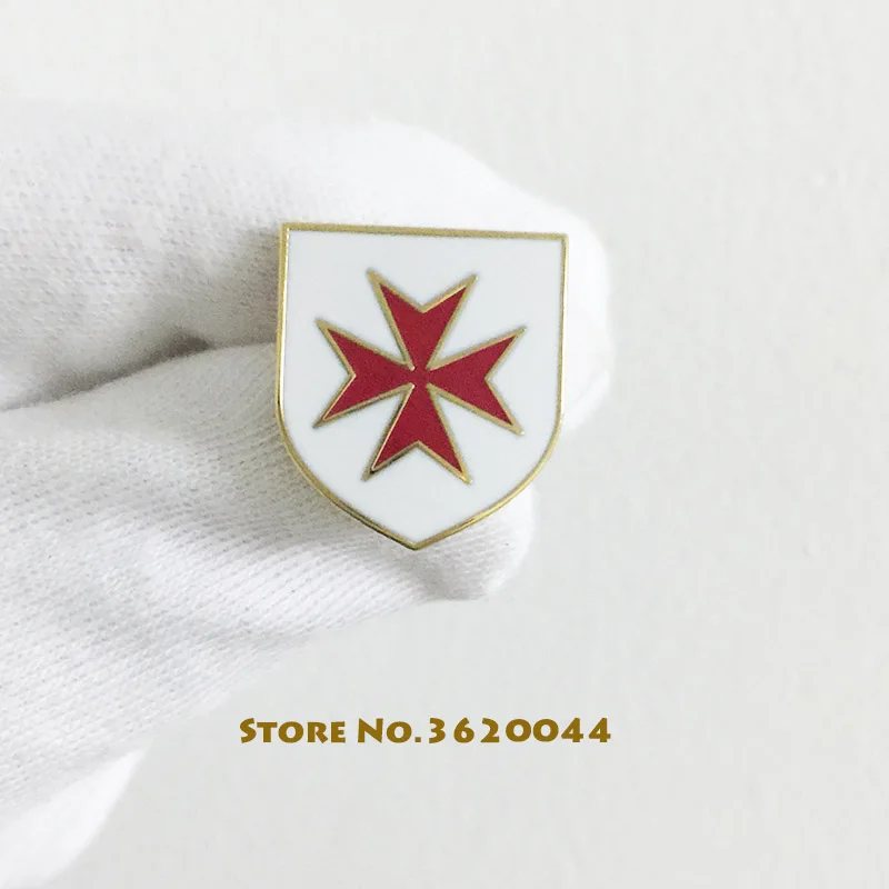 1pcs Masonic Pins Badge Freemason Masons Brooch Crusader Warrior Order Knight White Shield with Red Maltese Cross Lapel Pin