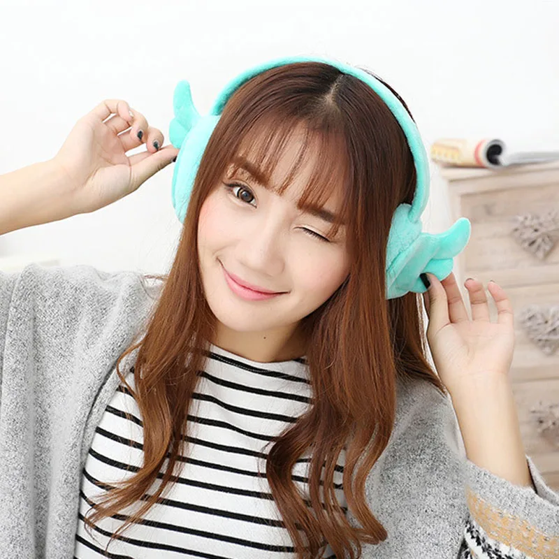 Wings Earmuffs Warm Korean Version of the New Female Cute Cartoon Plush Earrings Imitation Rabbit Ear Womens Winter Ear muff