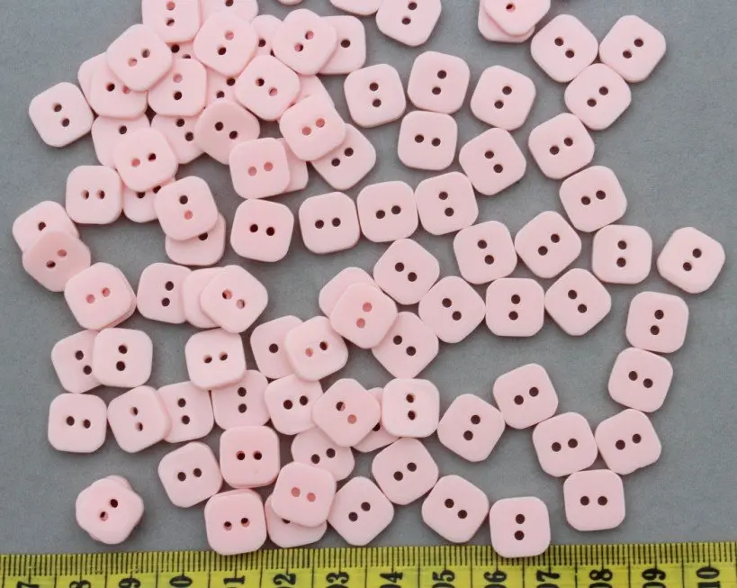 Set of 500pcs - Pale Pink Resin Square 2 holes Children Candy Buttons 11mm-LK0036