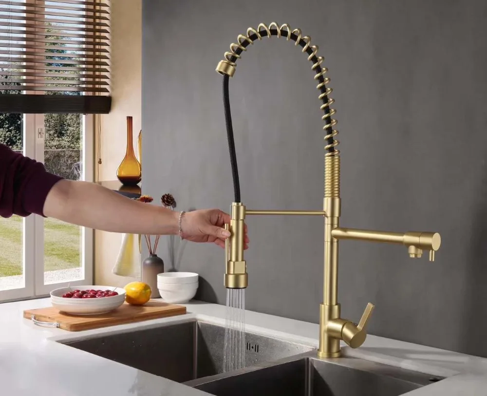 

Brushed gold brass top quality ktichen faucet high pressure sink tap with pull down spray Rotatable Multi-function