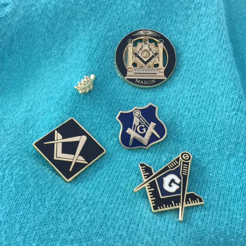 5 ชิ้นที่แตกต่างกัน freemason masonic Acacia Sprig สแควร์และเข็มทิศคอลัมน์คู่ lapel pin ป้ายก่ออิฐเข็มกลัด lodge