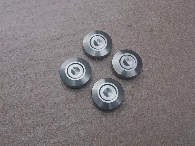 

4 pcs / set 304 stainless steel diameter 29mm high 8mm speaker feet nail pad sound machine feet shock absorbers nail