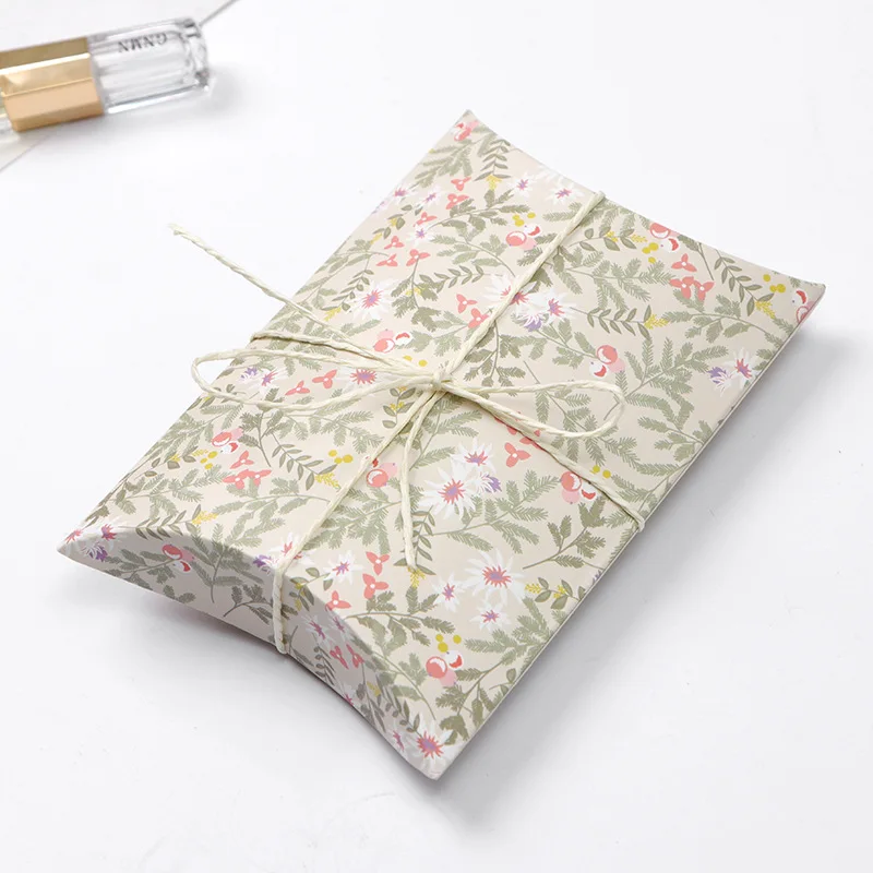 50Pcs Flower Printing Pillow Box Ribbon Bow Present  Pouch Kraft Paper Candy Bags Wedding Favors Gift Box Christmas Party Supply