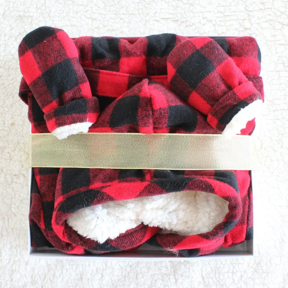 Gift Set 2pcs 0-6 Months Red with Black Buffalo Check Baby Mitts. Baby Bath Robe Soft and Warm WZ-78