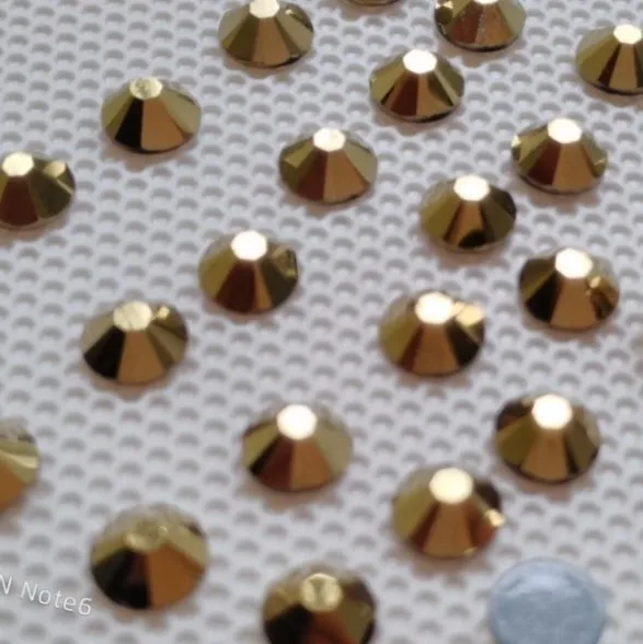 rhinestone hot fix gold color different size available 2mm 3mm 4mm 5mm 6mm .t-shirt crystals hot fix free shipping supplier