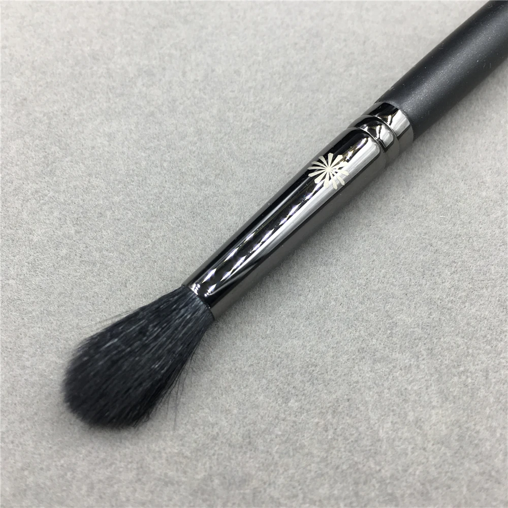 Professional Eye Blending Brush Natural Goat Hair Eyeshadow Blender Nose Shadow Highlighter Make up Brush Cosmetic Tool