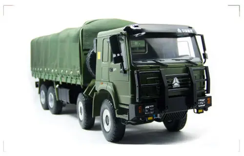 Alloy Toy Model 1:24 Scale SinoTruk HOWO 8X8 Axle Tractor,Army Off-Road Military Truck Vehicles DieCast Model Gift Collection