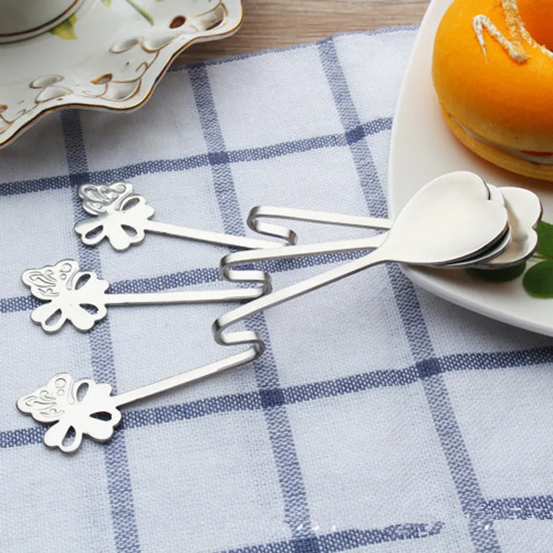 

100pcs/lot Stainless Steel Suspensible heart shape Spoons Seasoning Ladle Scoop Twisting Hanging Cup Coffee Dessert Teaspoon