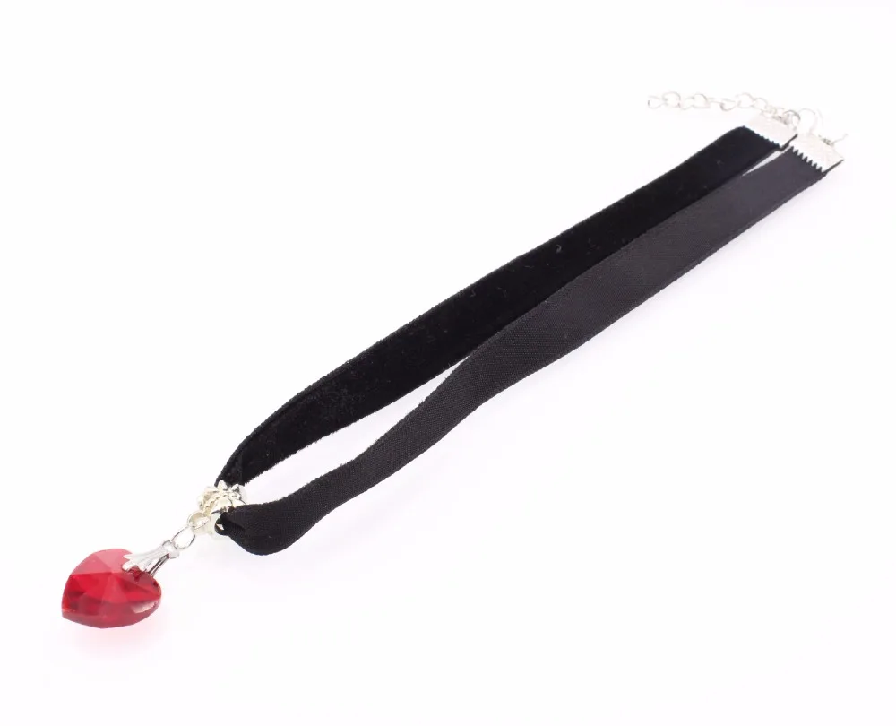 New Fashion Women Velvet Choker Heart Crystal Pendant Necklaces For Women Jewelry Female Black Ribbon Necklace Party Gift Collar