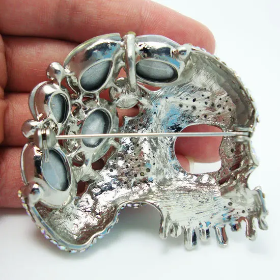 TTjewelry Classic luxury Halloween White Color Eye Skull Crystal Rhinestone Brooch Pendant