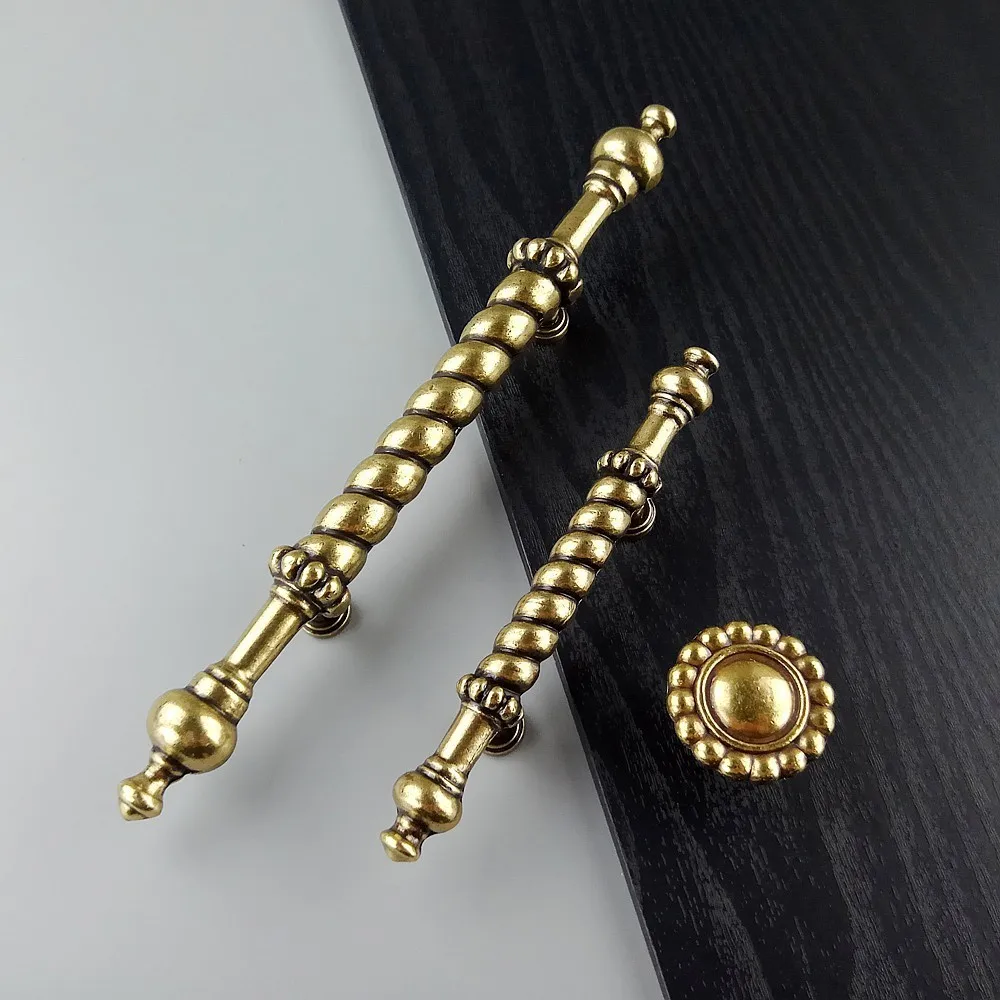 Antique Bronze Classic Handle Furniture Hardware Kitchen Cabinets Drawer Knob Wardrobe Cupboard Handle Dresser Wooden Door Pulls