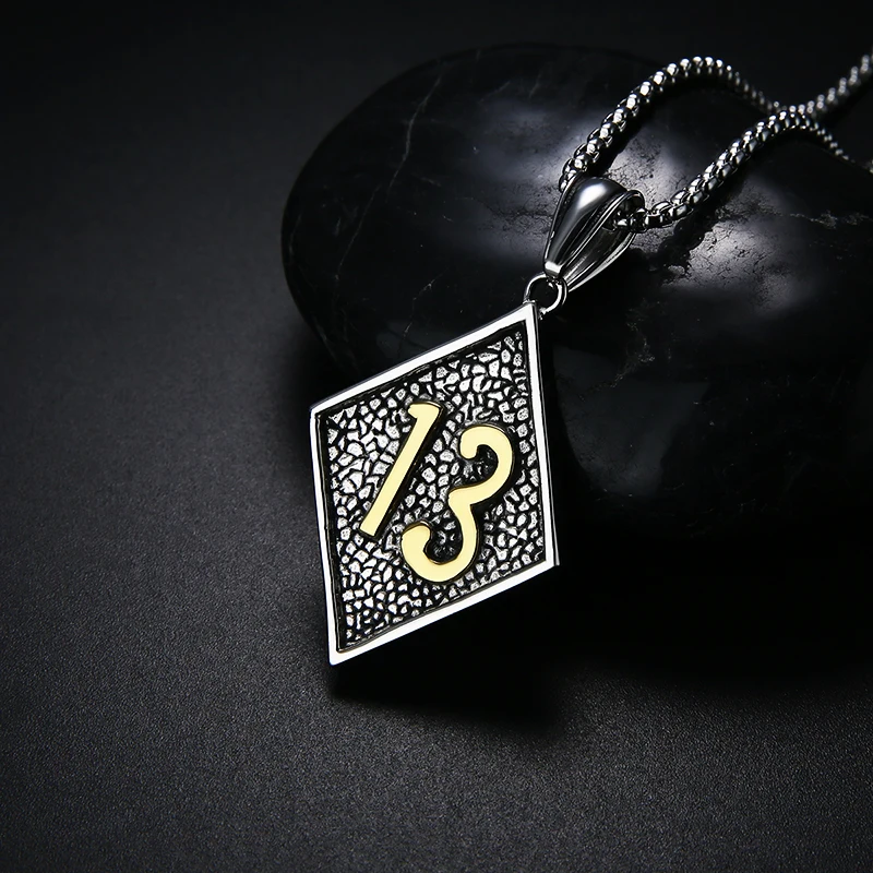 Valily Men\'s Gold Color Vintage Lucky Number 13 Pendant Necklace Stainless Steel Punk 13 Tag Chain Necklaces Jewelry