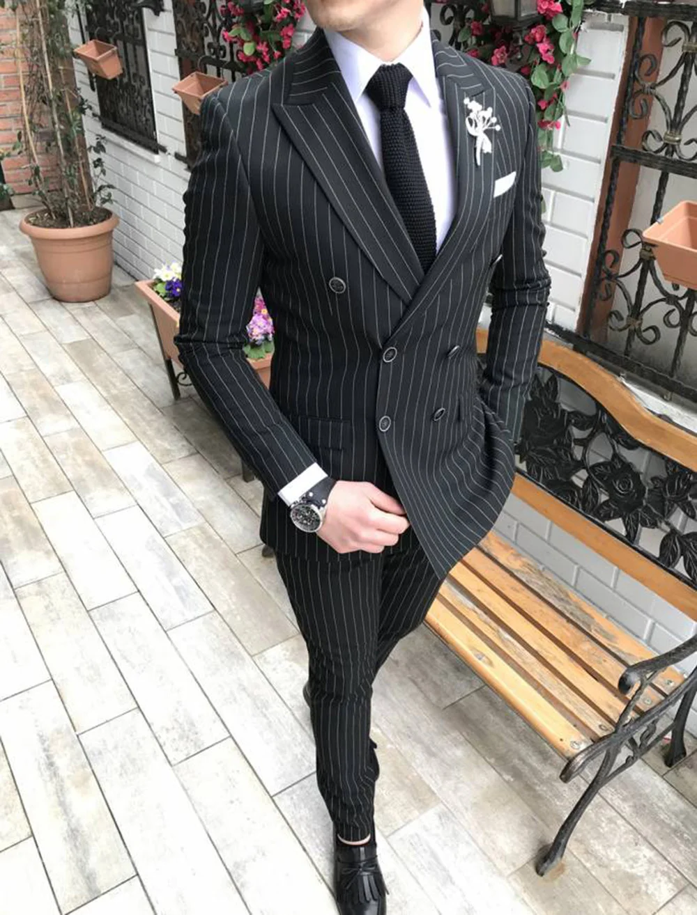 Garnitury mężczyzn 2019 2 sztuka dwurzędowy dekolt w kształcie litery V formalna Slim Fit Pinstripe smokingi dla drużbów dla Weddding (marynarka +